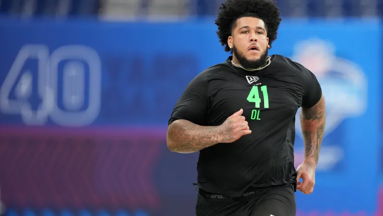 Alabama offensive lineman Kadyn Proctor